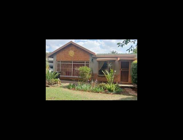5 BEDROOM HOUSE FOR SALE IN BIRCHLEIGH